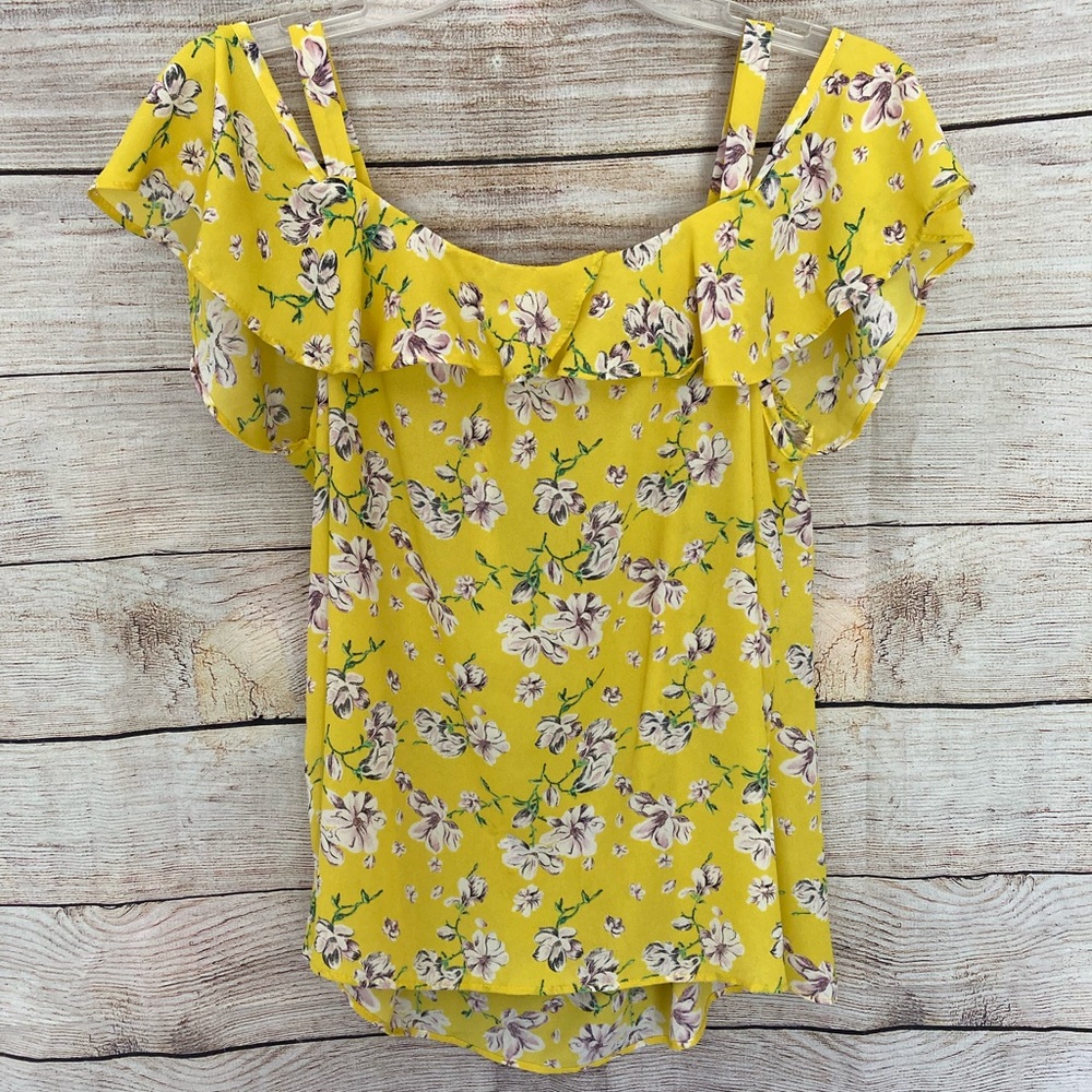 Yellow Ruffled Flutter Sleeve Blouse